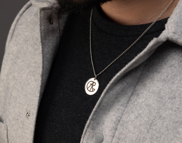 Name Logo Necklace On Circle (Silver)
