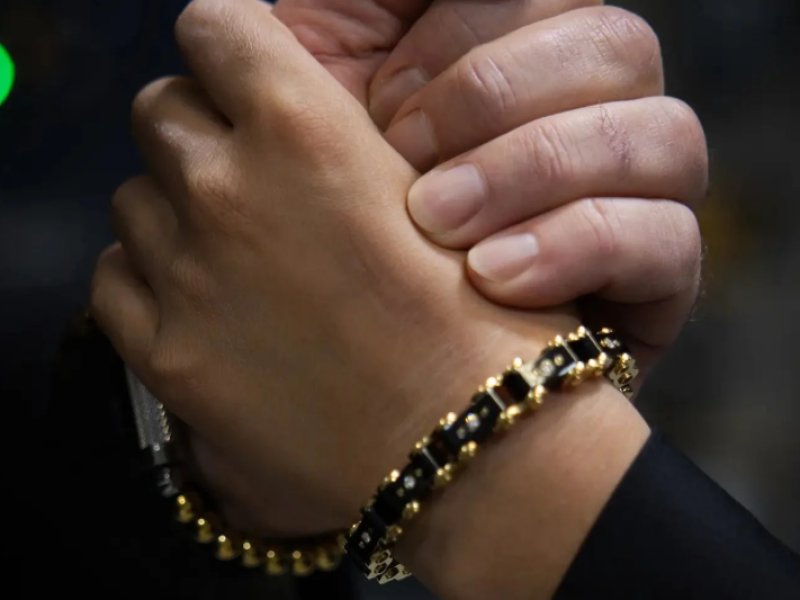 Black & Gold 9.5MM Bicycle Bracelet